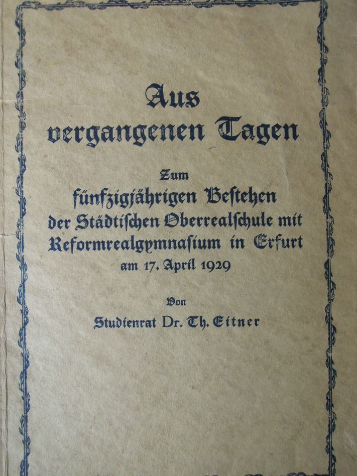 http://buch.hu/wp-content/uploads/2015/08/Aus-vergangenen-Tagen-von-Studienrat-Dr.-Th.-Eitner-e1440428883184.jpg