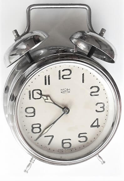 MOM Ungarn Wecker alarm clock