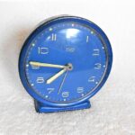 MOM Ungarn Wecker blau alarm clock