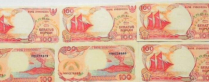 100 Rupiah Indonesia 1992 banknote paper money