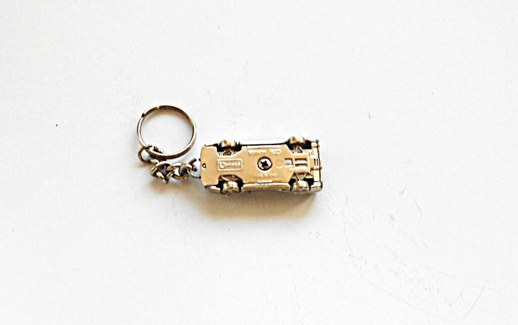 Ferrari F40 vintage keychain Burago 