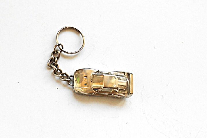 Ferrari F40 vintage keychain Burago