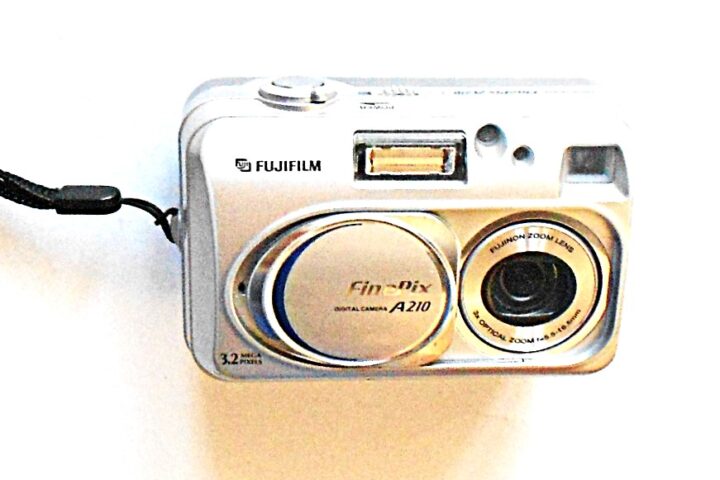 Fujifilm Finepix A 210 camera