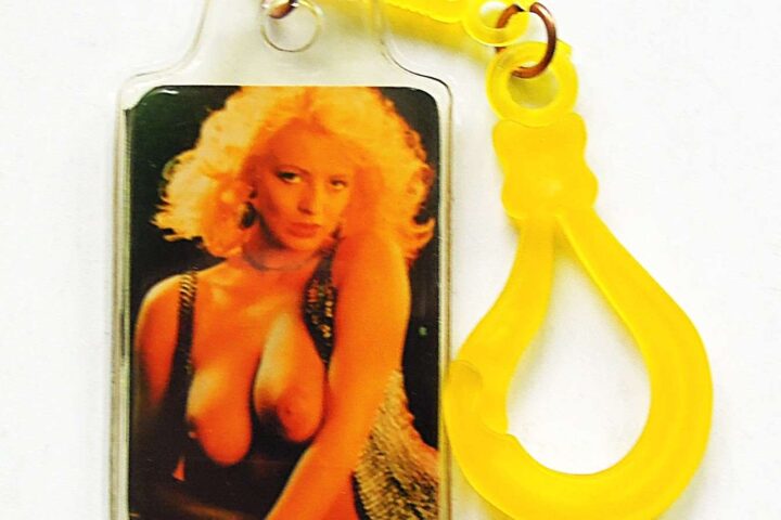 Sexy vintage retro double-sided keychain No 5
